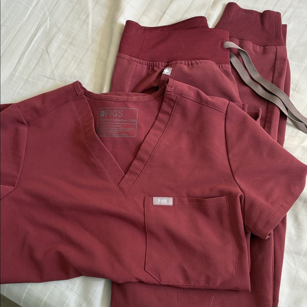 Figs Dark Cherry Medical Scrub Set (Catarina top/ high waisted joggers)